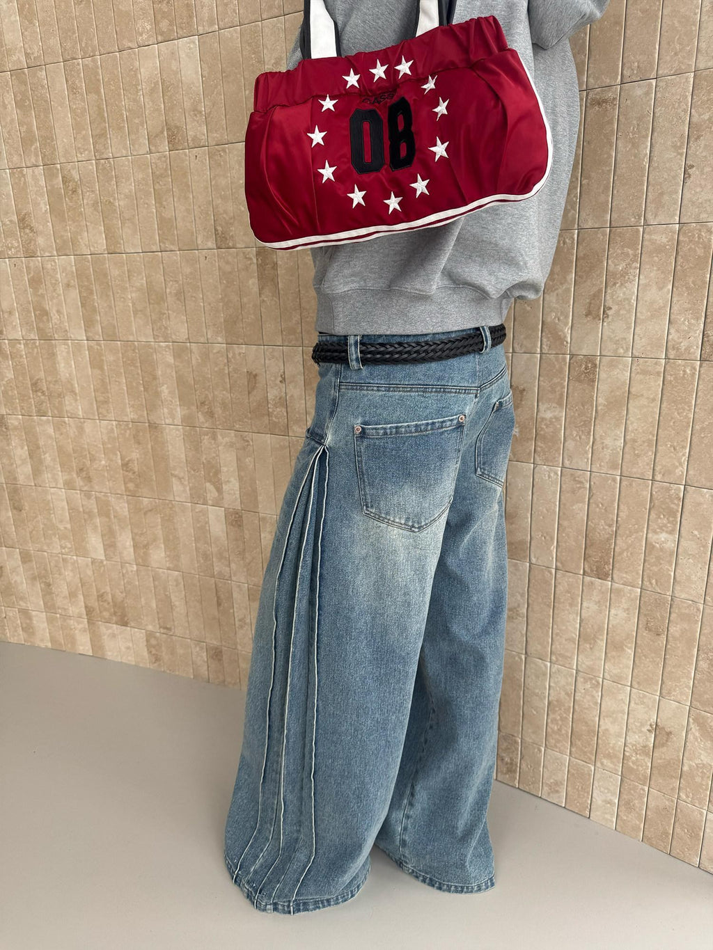 CasseSango Durable Cotton Mid Rise Pleated Loose Fit Washed Blue Wide Leg Jeans